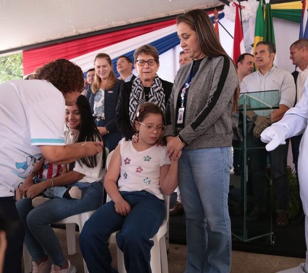 Saúde realiza campanha de vacinação durante o feriadão&hellip;