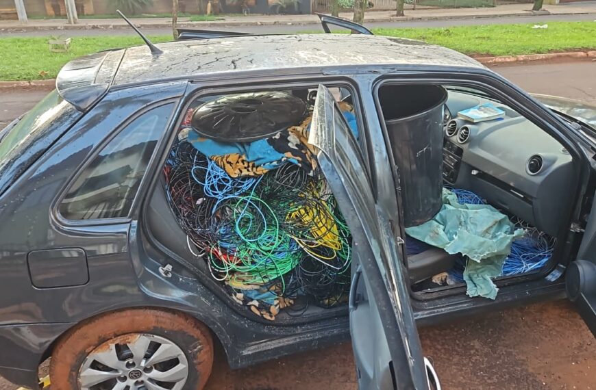 Polícia prende casal é preso com 171,8 quilos de fios furtados