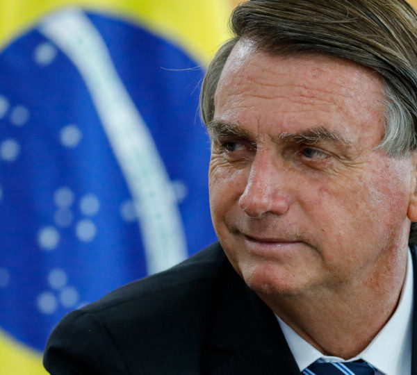 Defesa de Bolsonaro aciona Fachin para anular condenação&hellip;