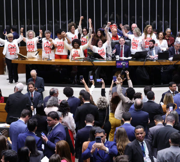 Câmara aprova PEC que acaba com escala 6×1&hellip;
