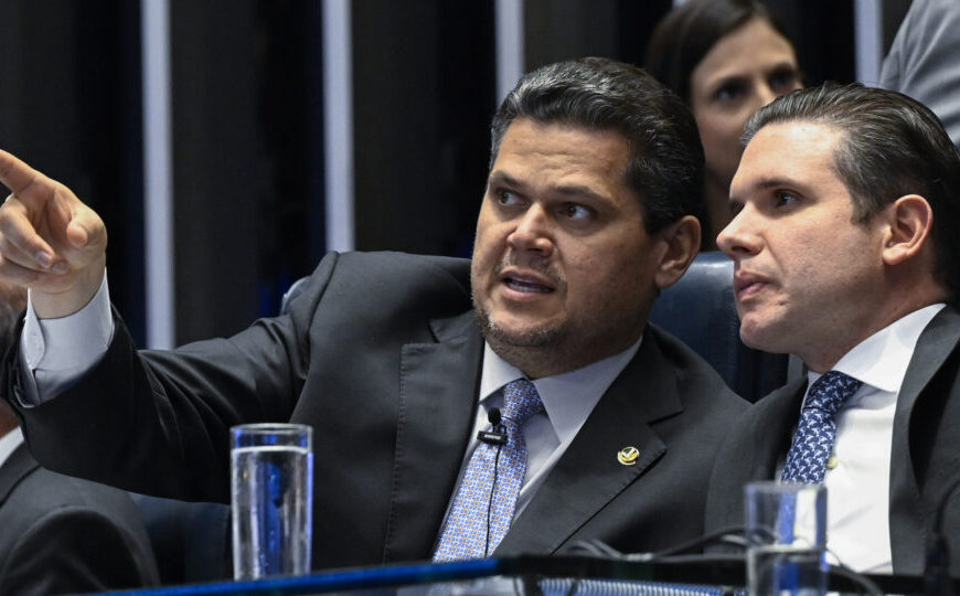 Congresso pede ao STF manutenção da Lei da Dosimetria suspensa por Moraes
