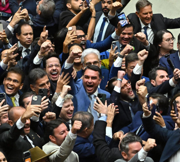 Quem foram os parlamentares que mais se destacaram&hellip;
