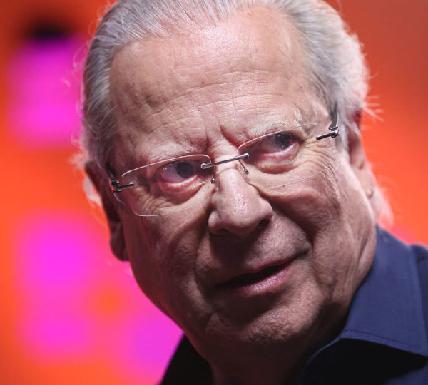 José Dirceu recebe alta após iniciar tratamento contra&hellip;