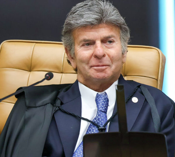 Fux vota com Cármen Lúcia para suspender flexibilização&hellip;