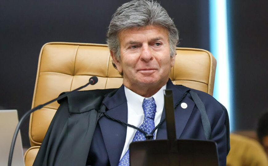 Fux vota com Cármen Lúcia para suspender flexibilização da Lei da Ficha Limpa