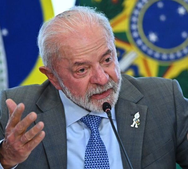 Lula prega fim do ódio e logo em&hellip;