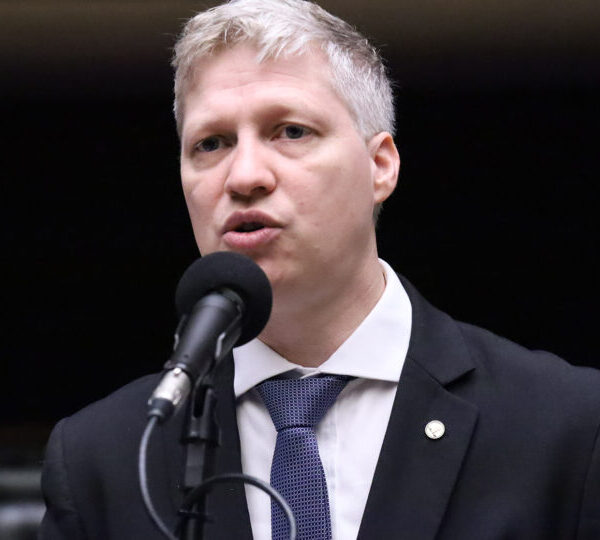 Marcel van Hattem recorre à CCJ contra suspensão&hellip;