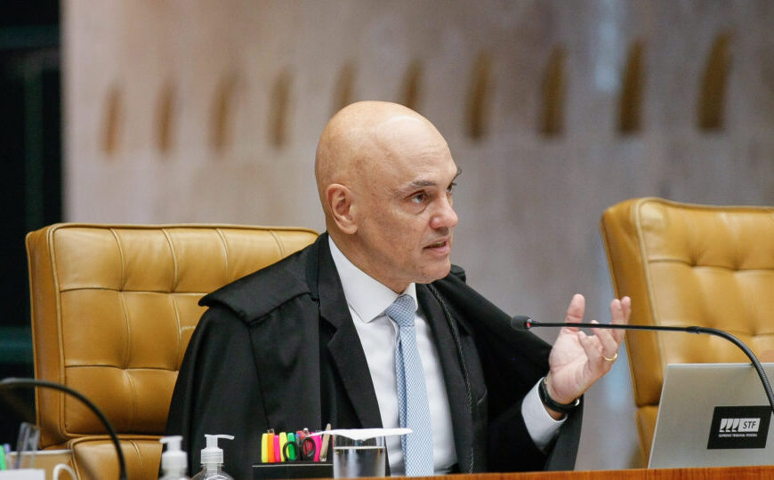Moraes suspende julgamento de recurso sobre revisão da vida toda do INSS