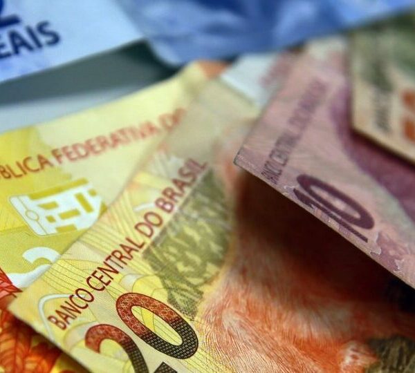 Quem está por trás da denúncia contra os&hellip;