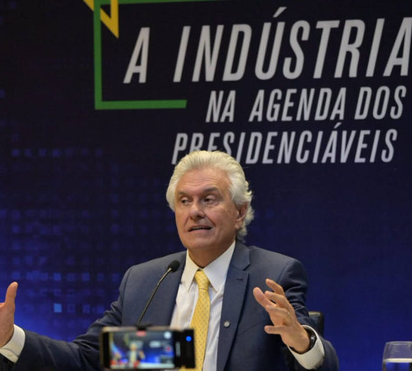 Caiado diz que prioridade é tirar PT do&hellip;