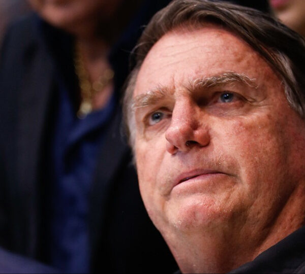 Polícia interroga Bolsonaro antes de Moraes decidir sobre&hellip;
