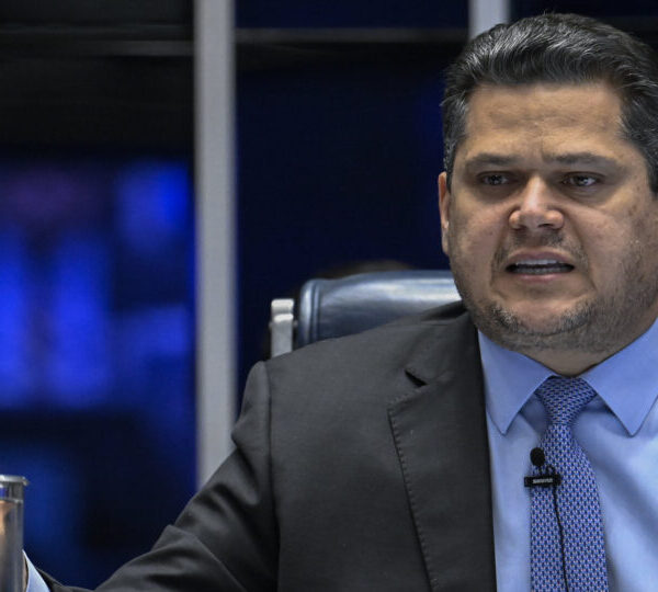 Alcolumbre se queixa de pressão por CPMI do&hellip;