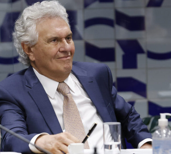 Caiado descarta chapa conjunta com Zema nas eleições
