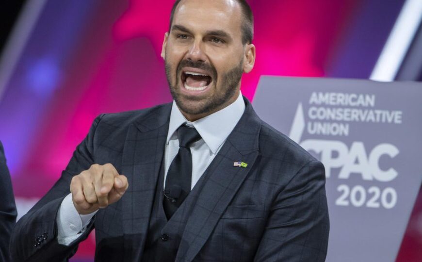 Eduardo Bolsonaro nega ter sugerido troca do Pix pelo Zelle