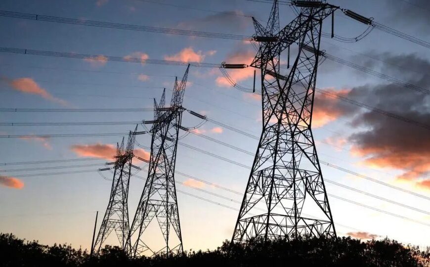 Governo Lula pode deixar herança de R$ 985 bilhões de aumento na conta de luz, aponta estudo