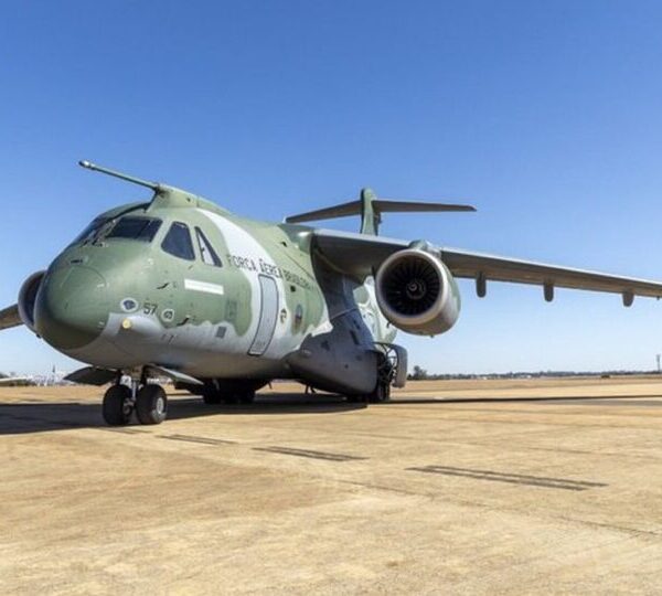 Brasil confirma envio de terceiro avião da FAB&hellip;
