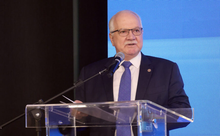 Fachin critica ingerência externa contra o STF; Moraes é alvo de processo nos EUA