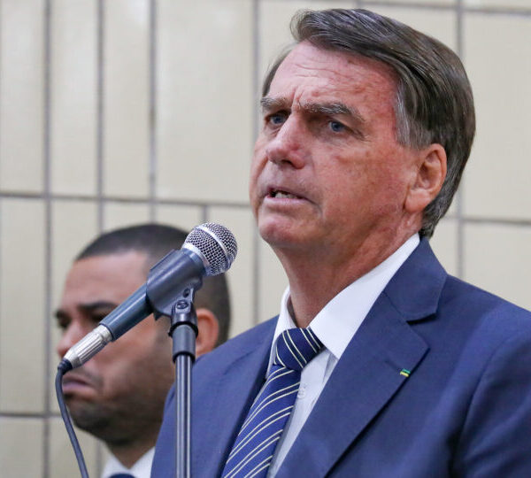 Corte militar analisa recurso de Bolsonaro em ação&hellip;
