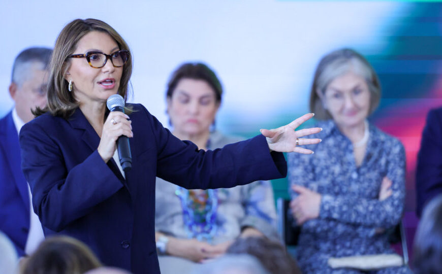 Janja rebate Malafaia em evento do PT com evangélicos: “Insignificante é ele”