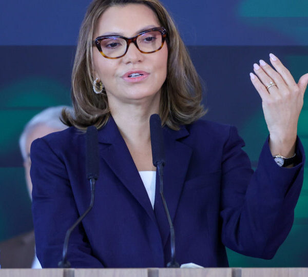 Janja afasta segurança após deputada do PT reclamar&hellip;