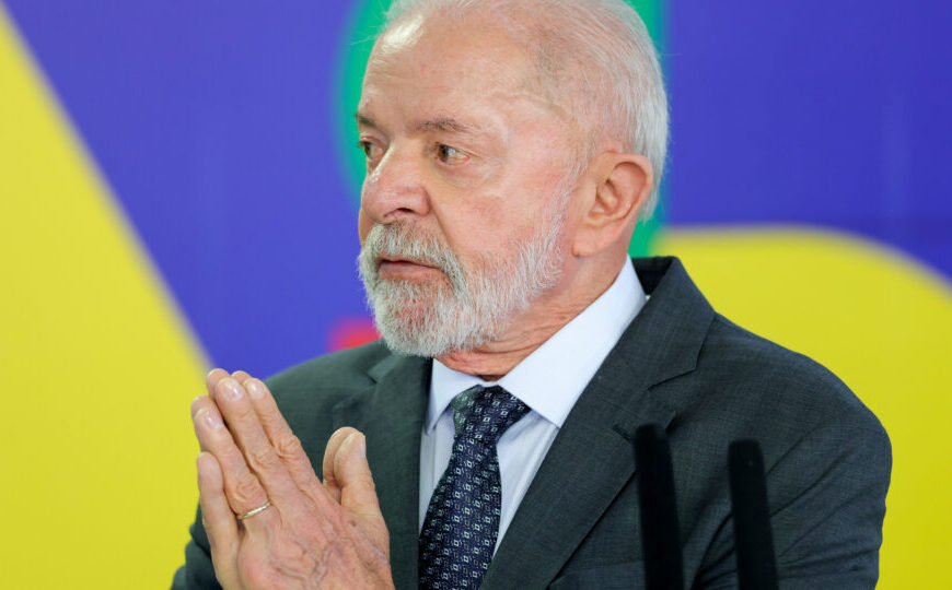 Sem citar pauta de costumes, PT lança carta para aproximar Lula dos evangélicos