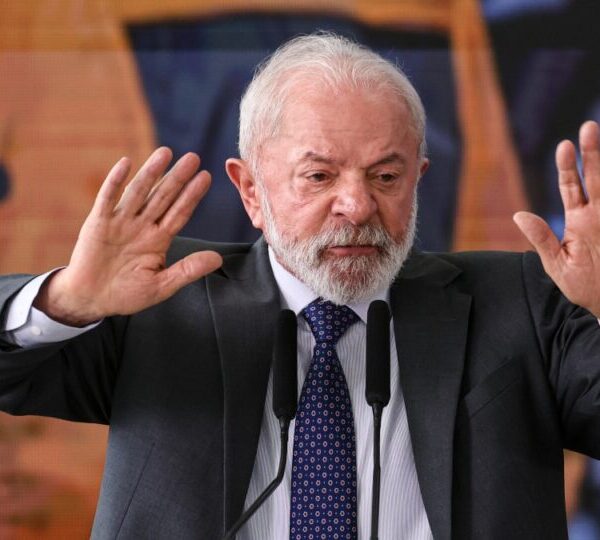 94% dos gastos do “kit reeleição” de Lula&hellip;