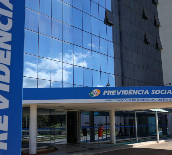 Maioria do STF mantém fim da revisão da&hellip;