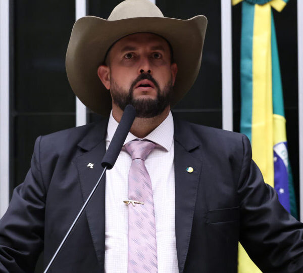 Câmara aprova anistia a multas de caminhoneiros por&hellip;