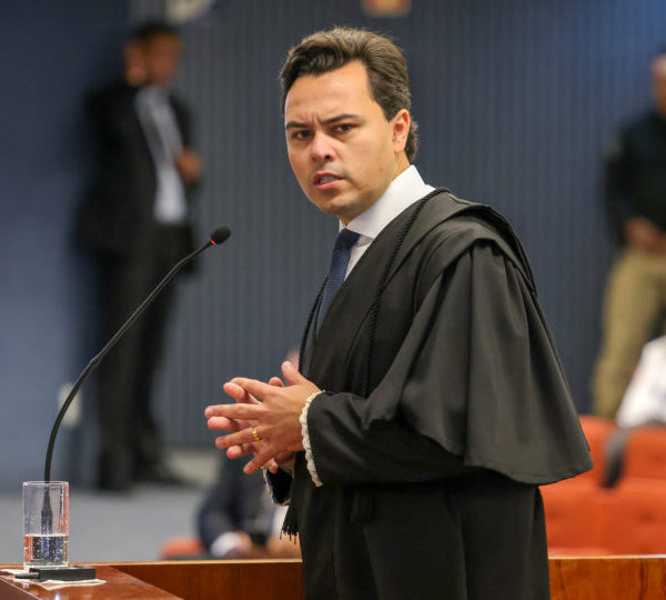 Advogado de Filipe Martins diz ser alvo de&hellip;