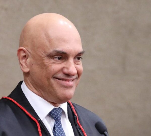 Escancarar a perseguição a Bolsonaro faz parte da&hellip;