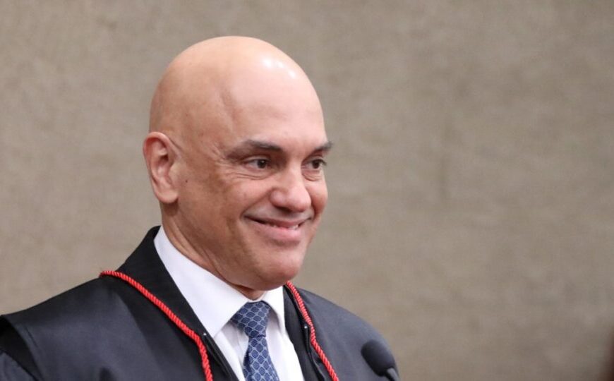 Escancarar a perseguição a Bolsonaro faz parte da receita de Moraes