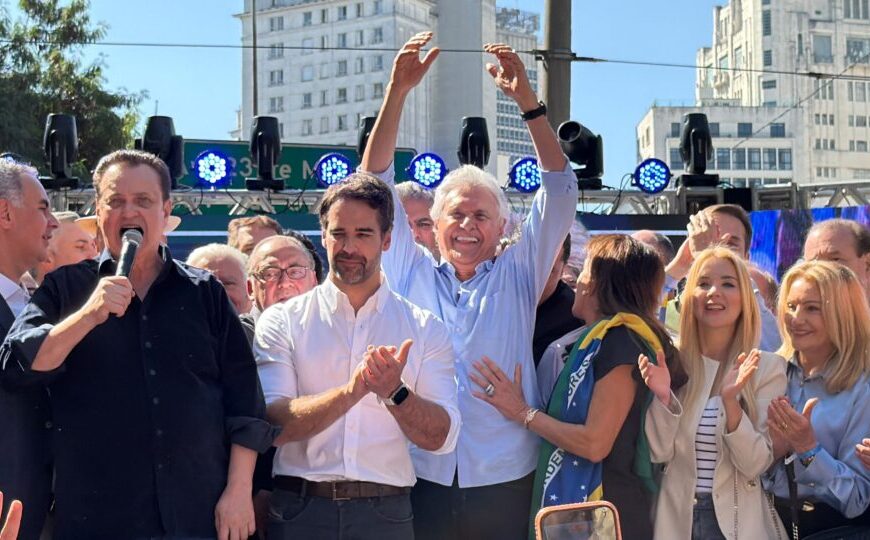 Caiado critica Flávio Bolsonaro e Lula em lançamento da chapa a presidente com Kassab