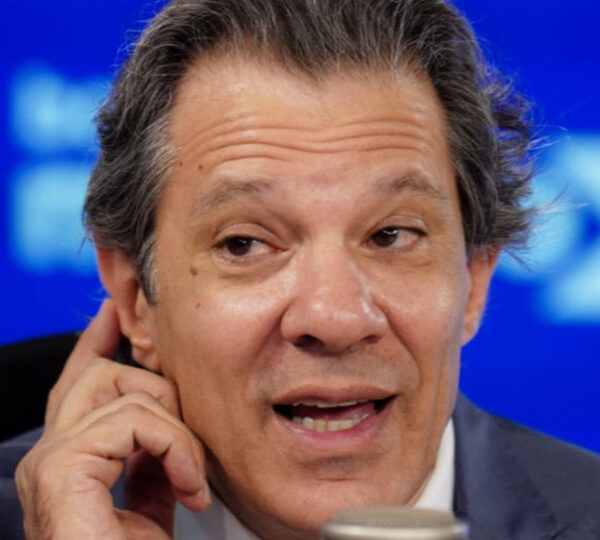 Haddad minimiza crise diplomática com a Argentina