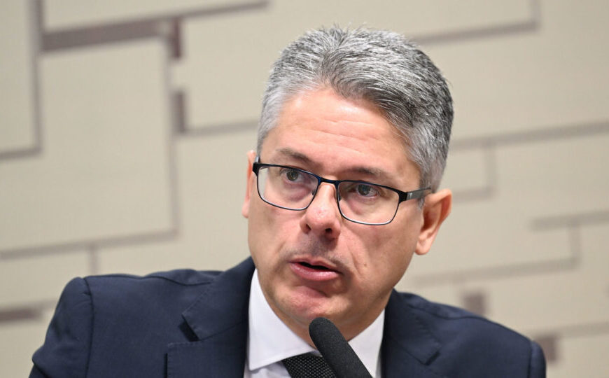 PGR envia à Justiça Eleitoral ação de Gilmar contra Vieira; senador pode ficar inelegível
