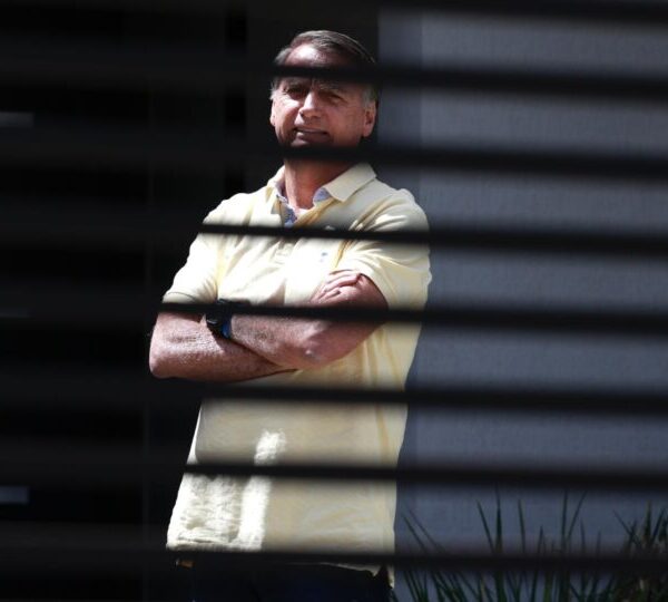 Moraes dá 5 dias para PGR avaliar se&hellip;