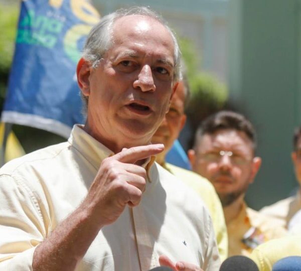 Ciro sinaliza apoio a Caiado ou Renan e&hellip;