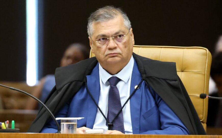 Dino admite que “ainda é cedo” para falar em desvios de recursos em decisão contra Valdemar