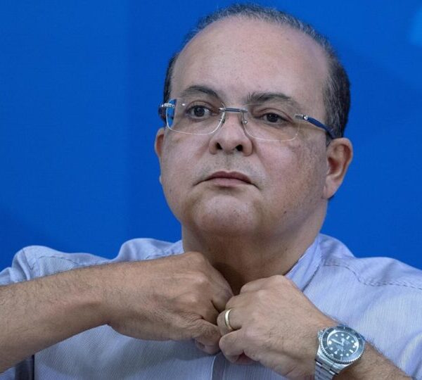 Ex-governador Ibaneis Rocha desiste de concorrer ao Senado&hellip;