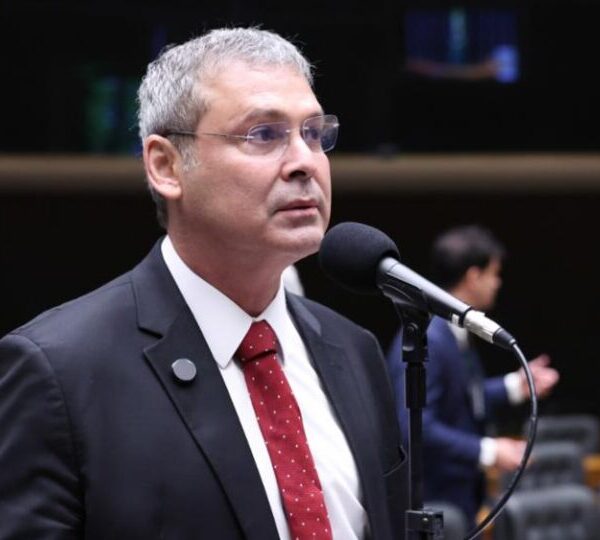 Lindbergh pede ao STF revogação da prisão domiciliar&hellip;