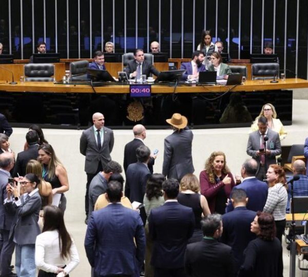 Governo Lula intensifica campanha em defesa do PL&hellip;