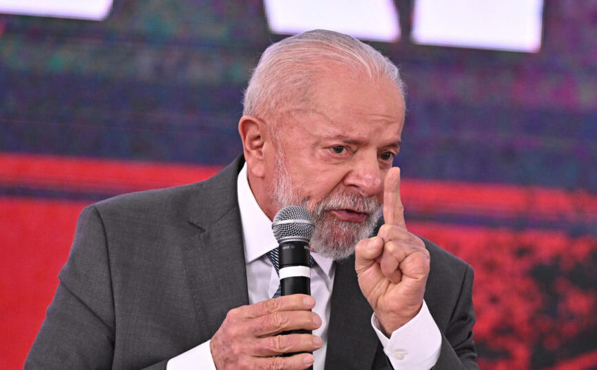 Lula diz que Lulinha “jura” ser inocente e promete não usar cargo para protegê-lo