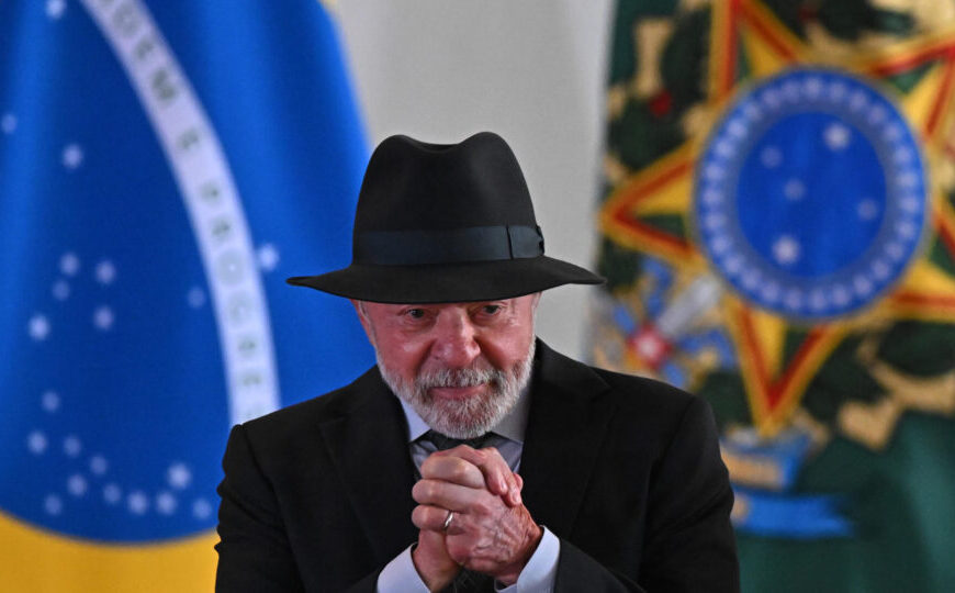 “Há males que vem para o bem”, diz Lula ao anunciar pacote contra tarifaço
