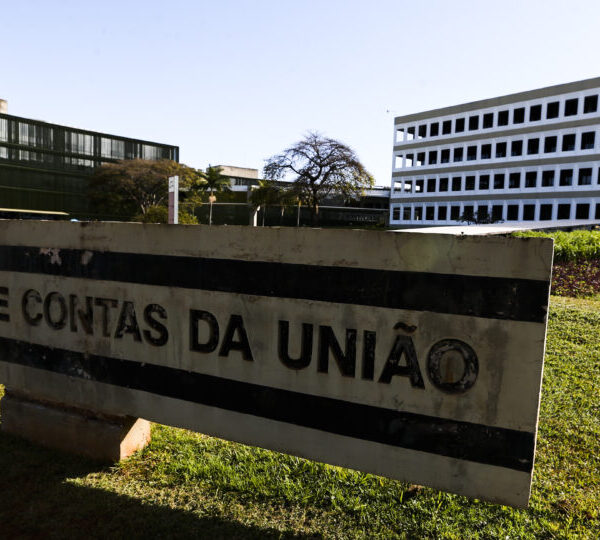 Governo fixou metas já atingidas em plano de&hellip;