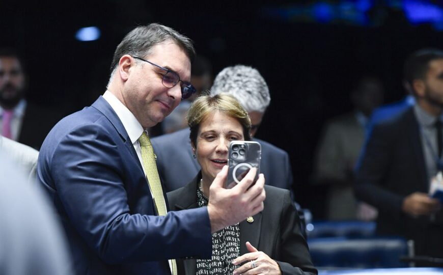 Tereza Cristina reafirma apoio a Flávio Bolsonaro mesmo com neutralidade do PP