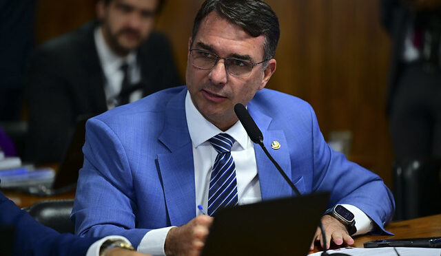 Flávio planeja nova legislação sobre armas com fim do Estatuto do Desarmamento