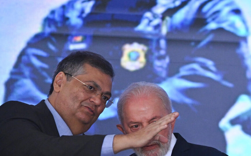 Dino é sorteado relator do 3º inquérito da PF sobre corrupção e tráfico de influência contra Lulinha
