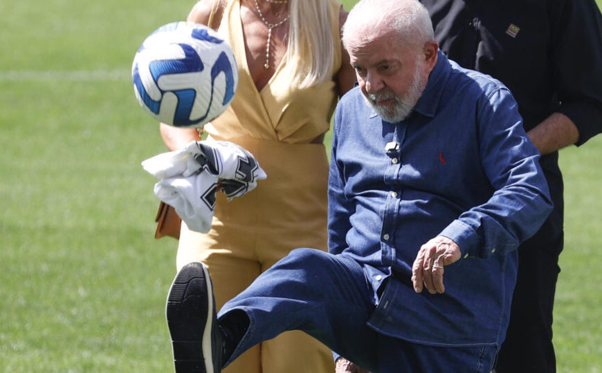 Lula sugere que Caixa crie “Desenrola” para clubes de futebol quebrados