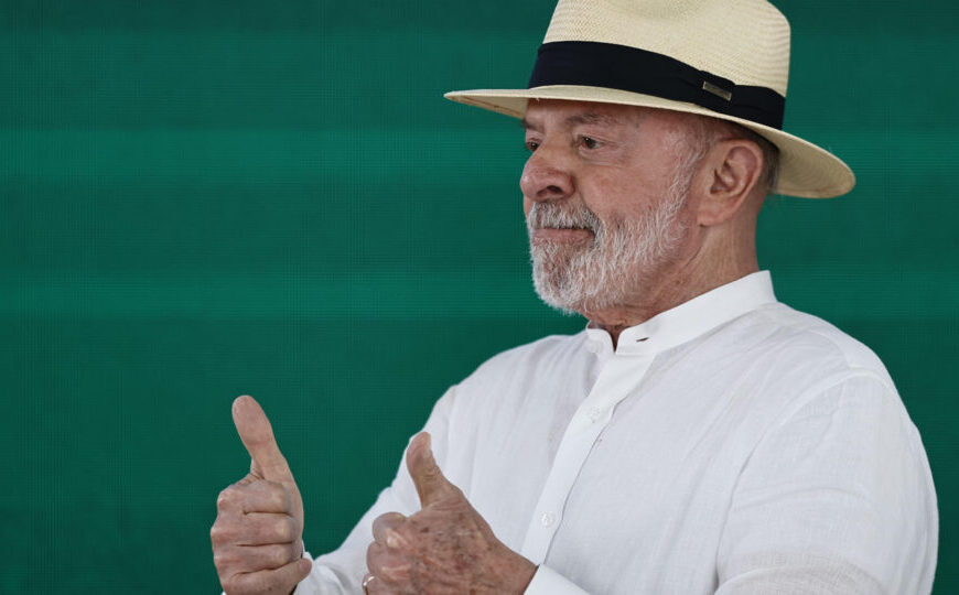Lula troca debate da Band por contraponto na Record e responde sobre Lulinha