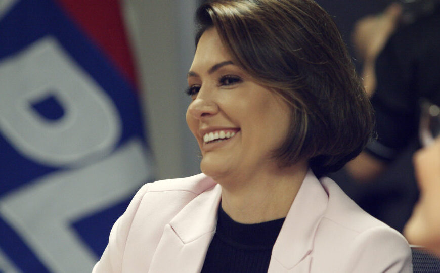 Michelle Bolsonaro inicia campanha e declara patrimônio de R$ 4,4 milhões