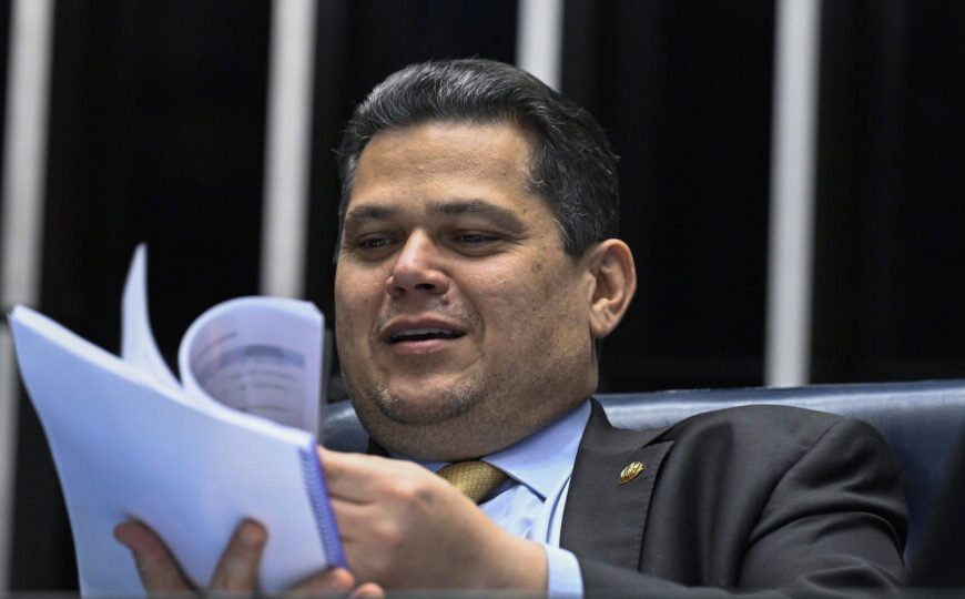 Alcolumbre comemora descoberta de petróleo na Margem Equatorial: “Estávamos certos”